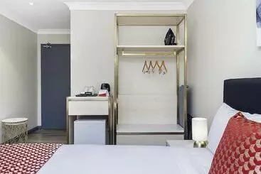 Отель Breakfree On Broadway Sydney, An Accor