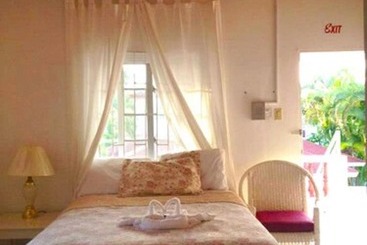 Executive Mamme Bay Hotel And Conference