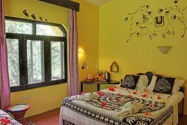 هتل Sapana Village Lodge