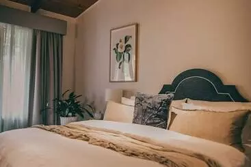 Hotel Araluen Boutique Accommodation