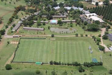 בית מלון כפרי Anew Resort White River Mbombela