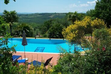 Отель Il Colombaio Di Cencio