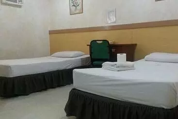 فندق Mactan Pension House