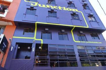 Spot On Junction Hostel