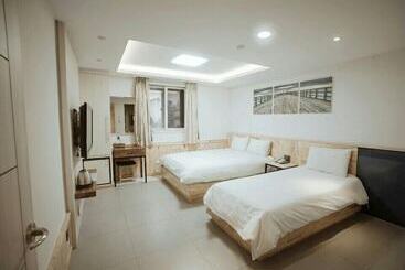 Suwon Hotel Pacific 37