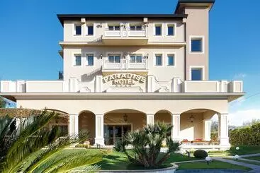 ホテル Ristorante Paradise