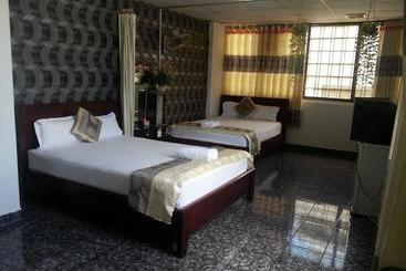 هتل Saigon Cosy