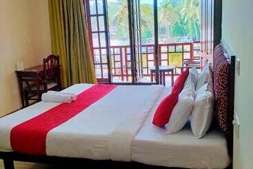 בית מלון כפרי Searock