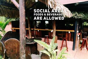 ユースホステル La Choza Inn