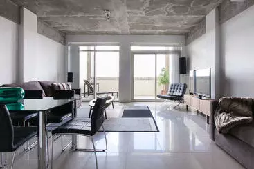 Szálloda Sky City Suites at Midtown