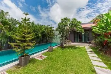 Onyx Villas By Tropiclook