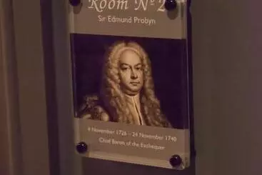 پانسیون Judges Court