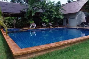 Bamboo Hideaway Resort