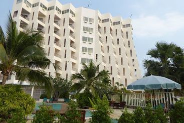 هتل Sea Sand Sun Resort