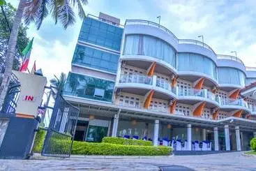 Hotel Ceylon Sea