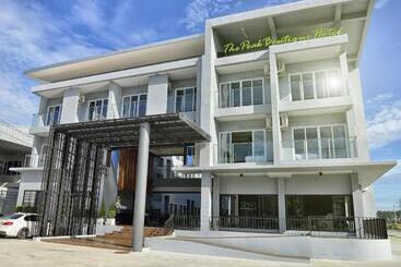 Отель The Peak Boutique