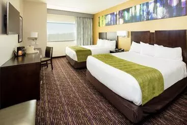 Отель Harrah S Cherokee Valley River Casino &