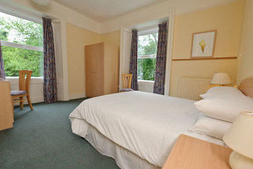 بنسيون Nythfa House