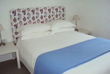 آپارتمان‌های توریست‌ها The Coast House