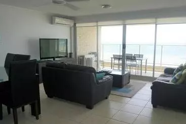 فندق Pacific Surf Absolute Beachfront Apartments