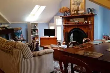 Hotel Water Bay Villa Bed And Breakfast