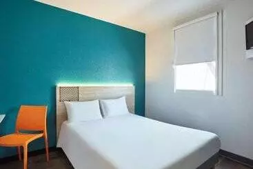 בית מלון כפרי F1 Genève Aéroport Ferney