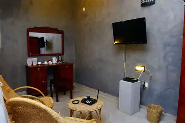 Hotel Guruge King S Island Resort