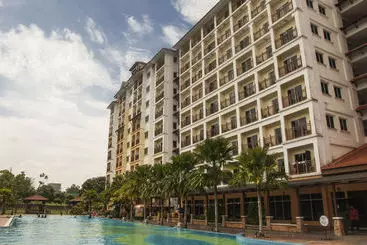 Suria Service Apartment