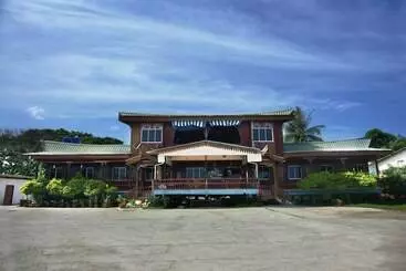 ホテル Arung Hayat Semporna Resort