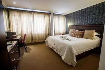 Florida Park Hotel, Florida Road