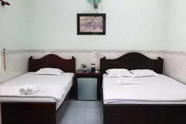 Majatalo Quoc Dinh Guesthouse