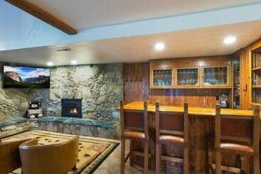 茅舍 Scenic Wonders Four Seasons 3 Bedrooms