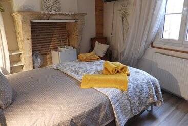 B&b Le Miroir Aux Fées Bordeaux