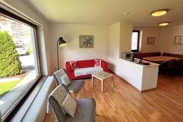 ツーリストアパートメント Moida Ferienwohnung