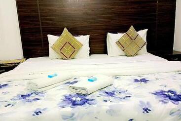 호텔 Indus Lodge Clifton