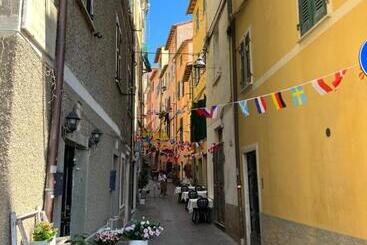 هاستل La Torretta A San Terenzo