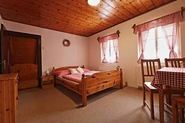 Cămin Penzion A Restaurace U Paseků