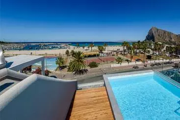 アパートホテル Residence Luce Del Mare