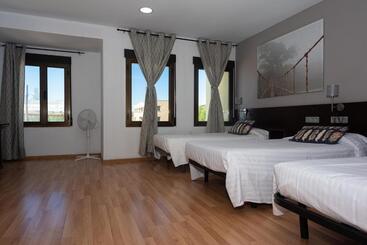 Hostal Venta De Valcorba