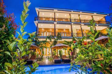 Otel Dinatah Lembongan Villas