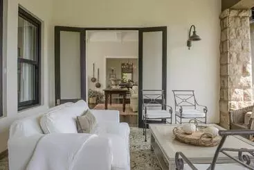 Bed & Breakfast Torburnlea Homestead Luxury Accommodation