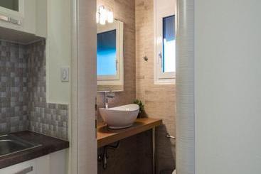 هتل آپارتمان Villa Albanis