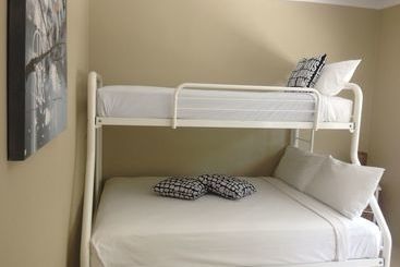 ツーリストアパートメント Kookaburra Lodge Whitsundays