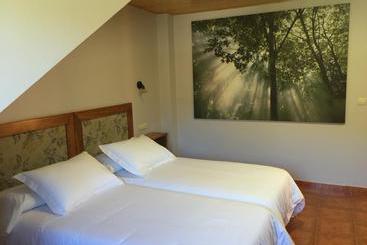 فندق ريفى Los Trobos