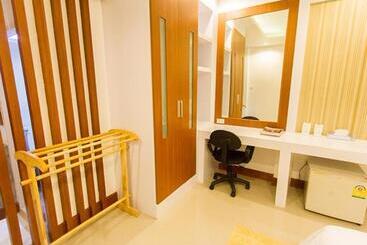 호텔 Orchid Residence