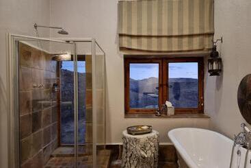 بيت ريفى Tenahead Lodge & Spa