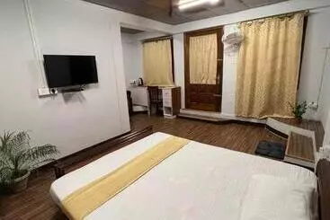 Pensione Bellevue Home Stay