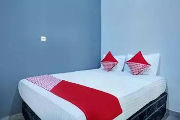 هتل Oyo 92597 Sulthan Homestay Syariah 2