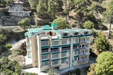 호텔 Rajgriha Kasauli