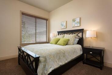 Otel H5 The Kestrel L Ground Floor 3 Bedroom Hillside View